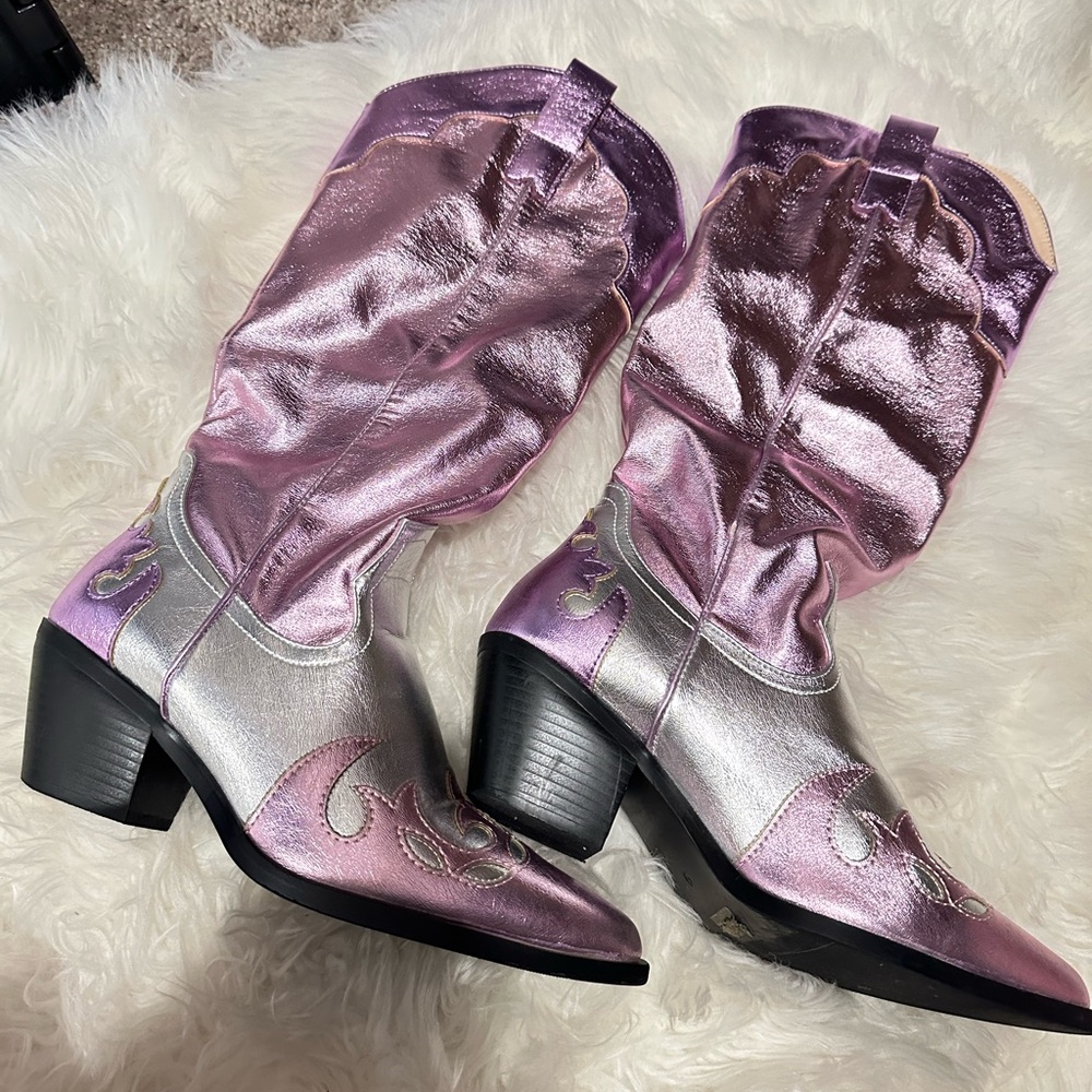 Women's Metallic Lavender & Silver Western Heeled Boots - Picture 7 of 9